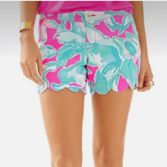 Lilly Pulitzer Buttercup Scallop Billy Blue Shorts Size 16 - Picture 2 of 9